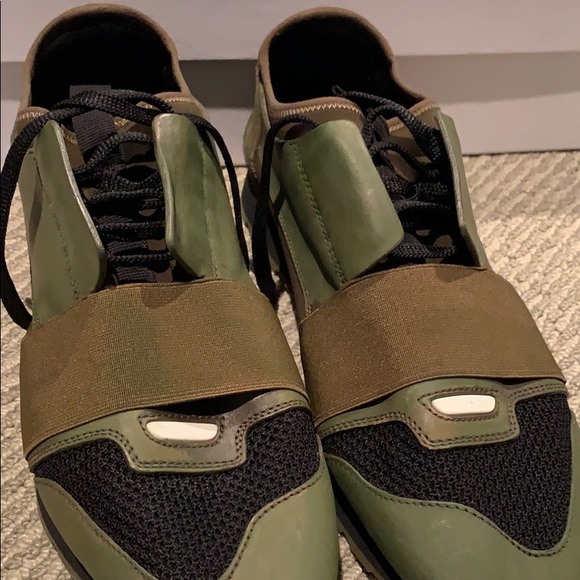 khaki balenciaga runners